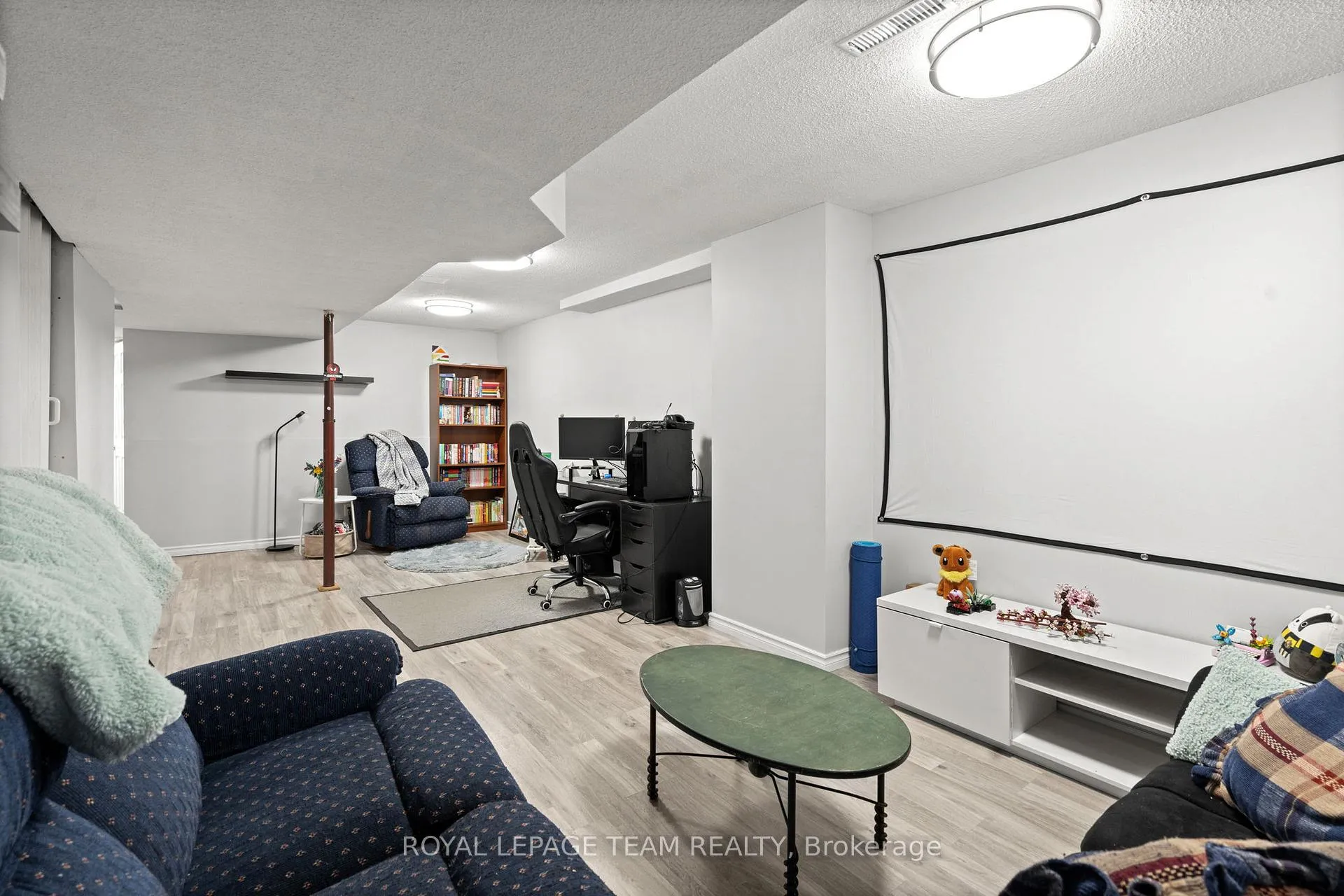 Photo 34 of 1578 Cheevers Crescent, Ottawa, Fallingbrook/Pineridge — HOMEH