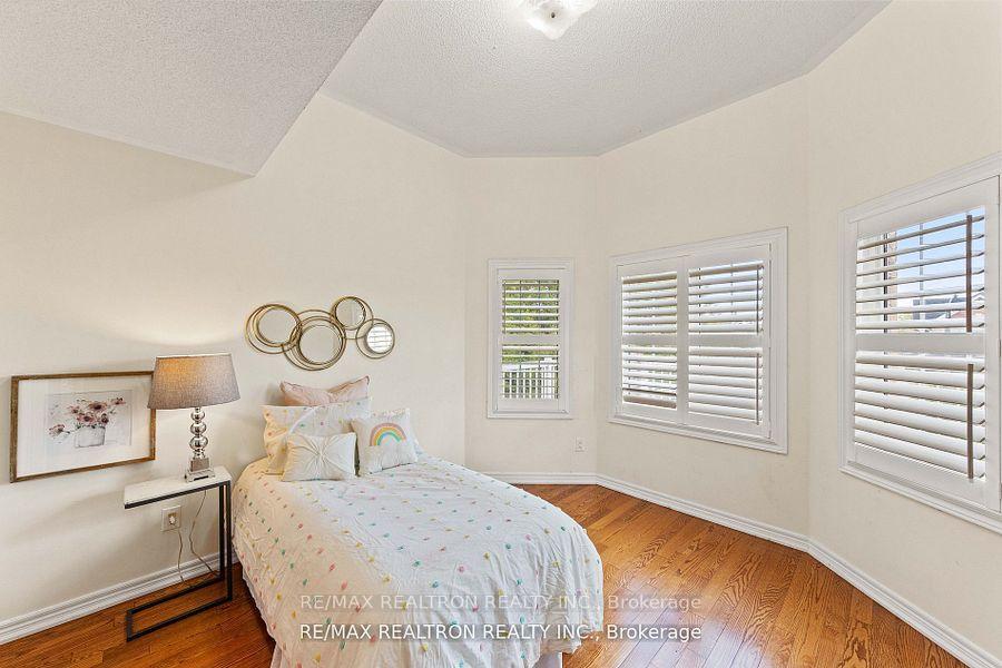 Photo 23 of 451 Staines Road E, Scarborough, Rouge — HOMEH