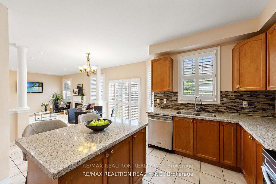 Photo 26 of 451 Staines Road E, Scarborough, Rouge — HOMEH