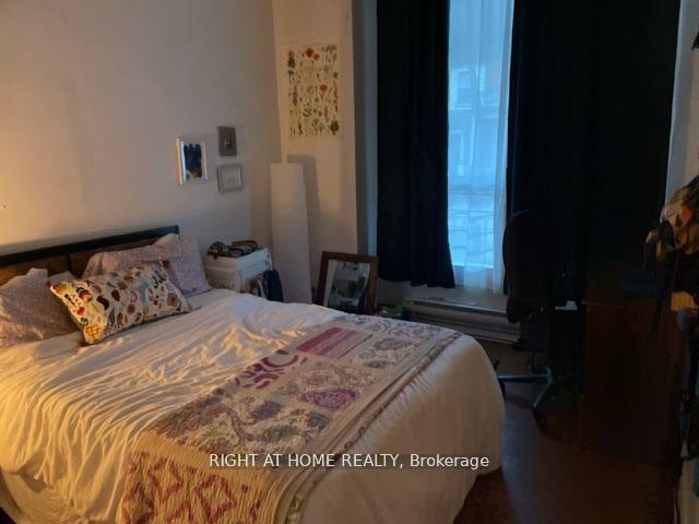 Photo 4 of Unit Main, 85 Baldwin Street, Toronto, Kensington-Chinatown — HOMEH