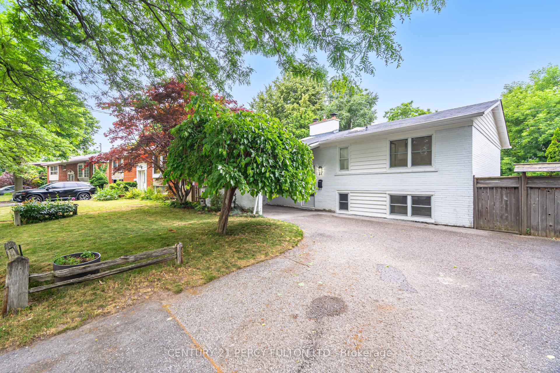 Front of 27 Benleigh Drive