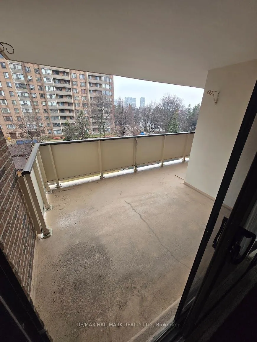 Photo 5 of Unit 508, 3 Lisa Street, Brampton, Queen Street Corridor — HOMEH