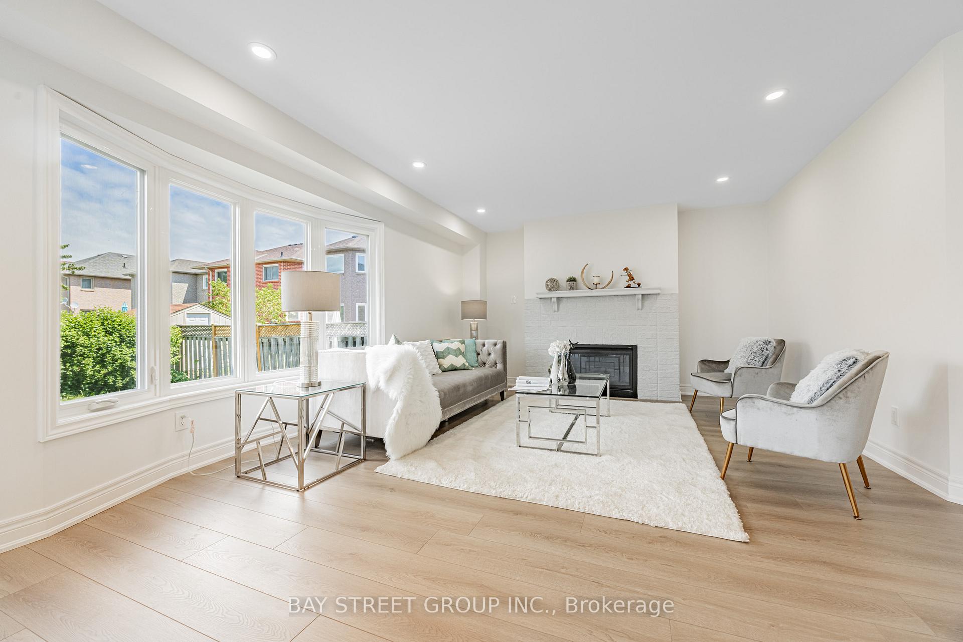 Photo 17 of 6 Bonnydon Crescent, Scarborough, Rouge — HOMEH