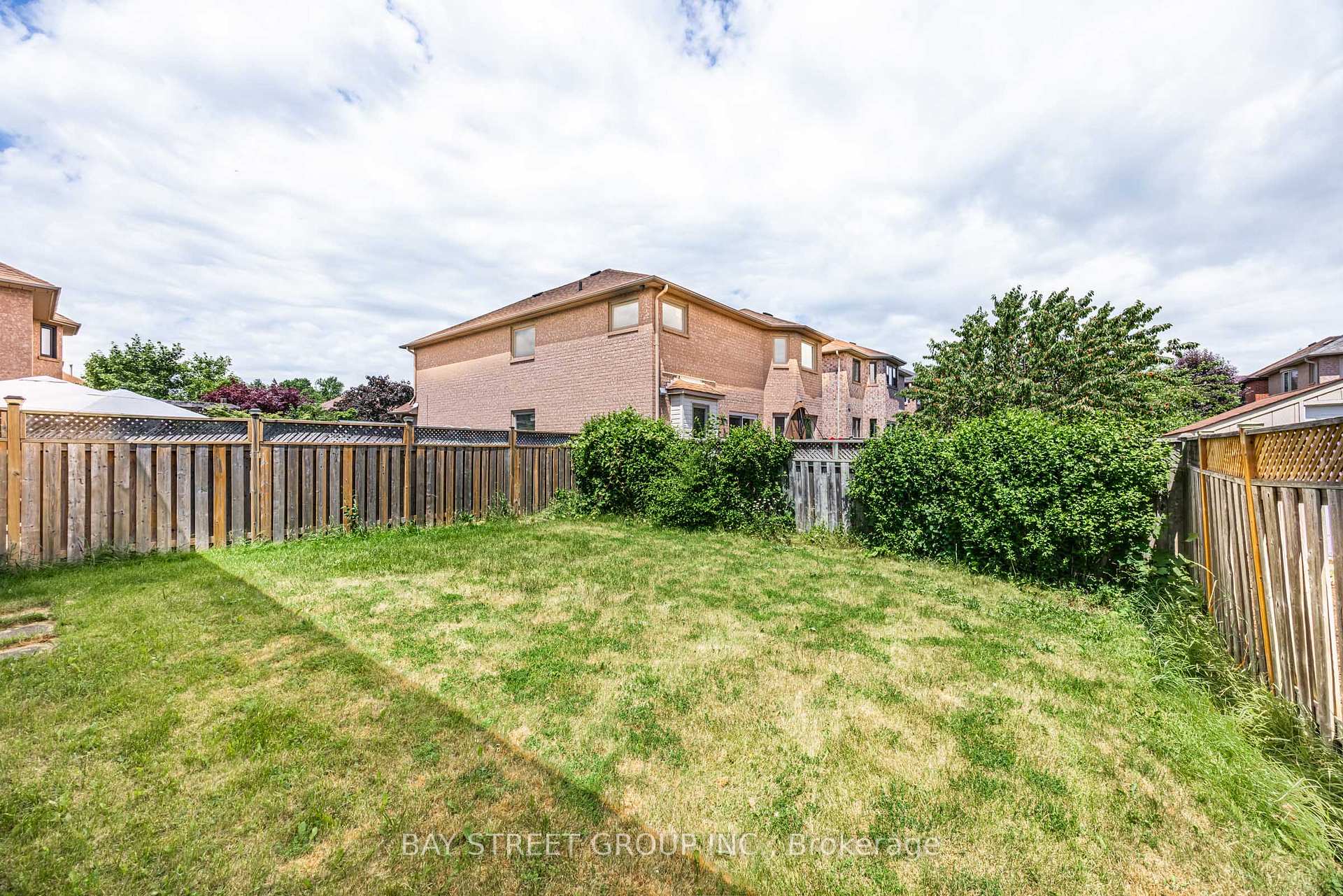 Photo 33 of 6 Bonnydon Crescent, Scarborough, Rouge — HOMEH
