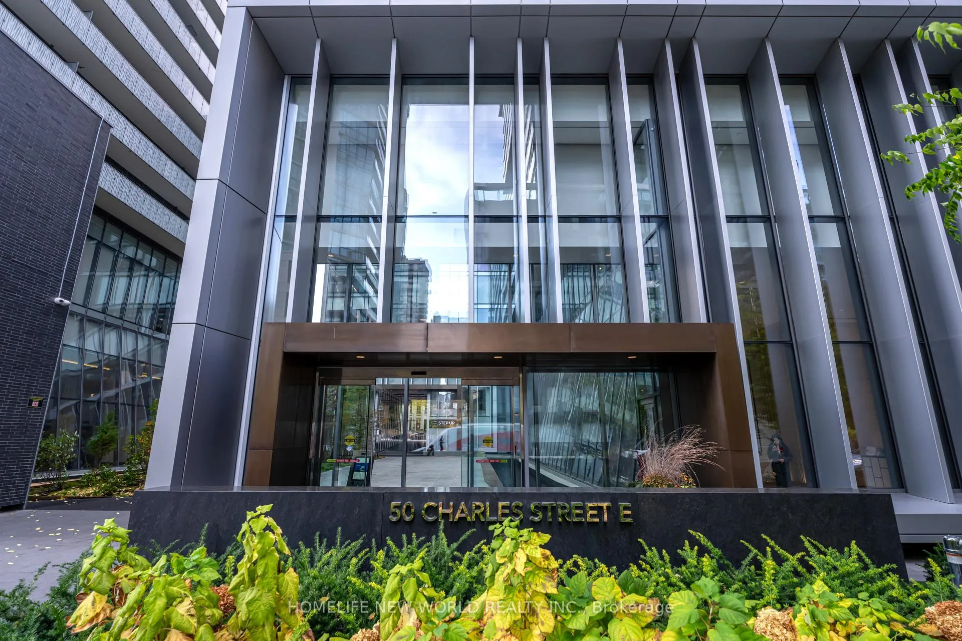 Photo 5 of Unit 4409, 50 Charles Street E, Toronto, Church-Yonge Corridor — HOMEH
