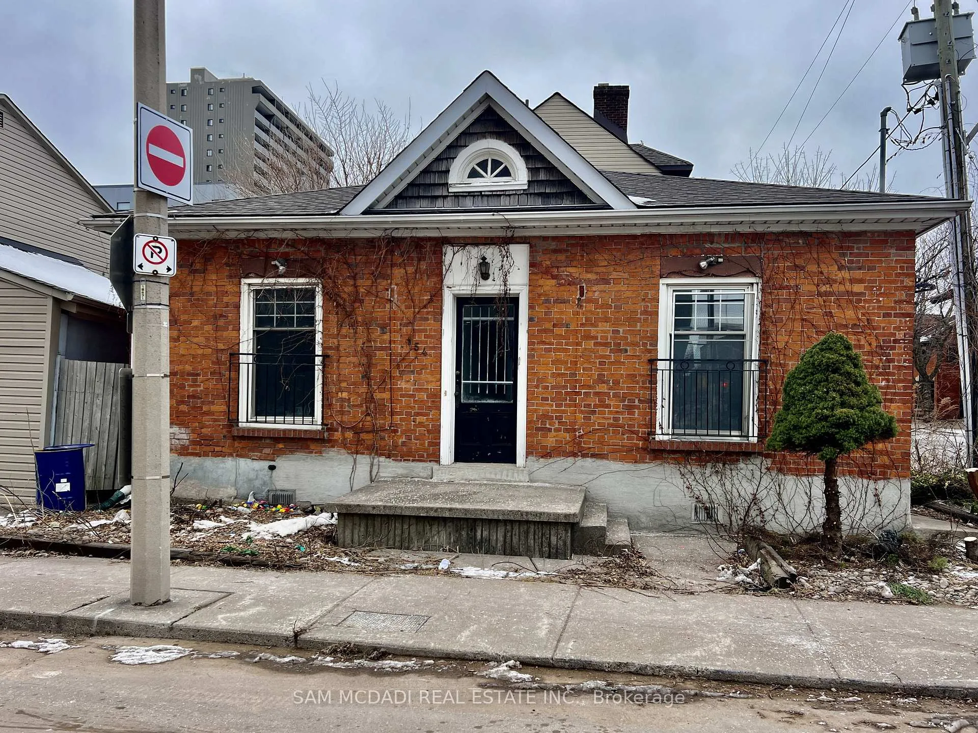 Photo 1 of 154 Jackson Street E, Hamilton, Corktown — HOMEH