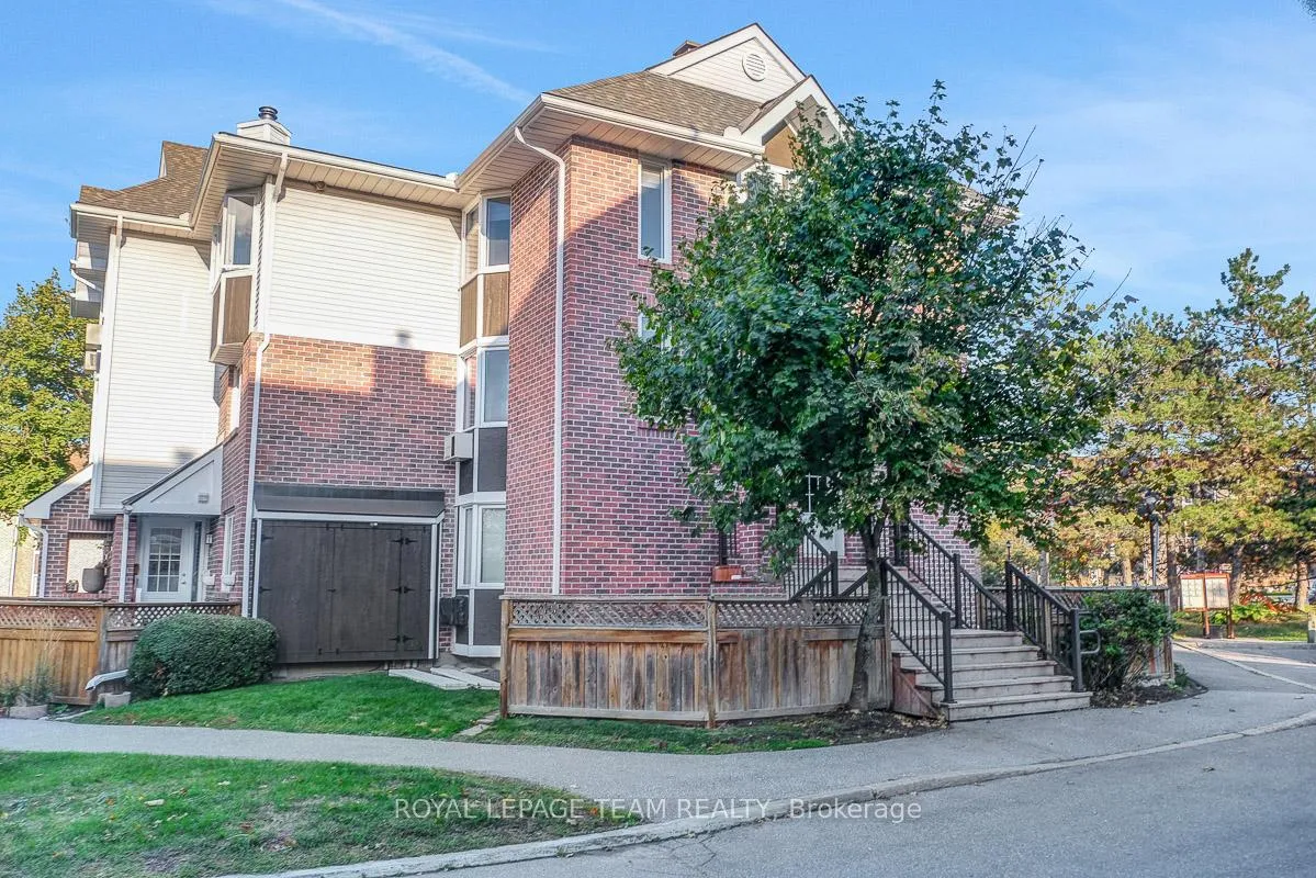 Photo 3 of Unit 2, 2 Stonebank Crescent, Ottawa, Westcliffe Estates — HOMEH