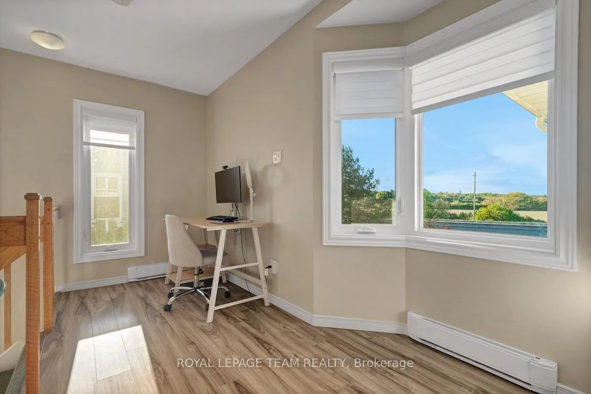 Photo 7 of Unit 2, 2 Stonebank Crescent, Ottawa, Westcliffe Estates — HOMEH