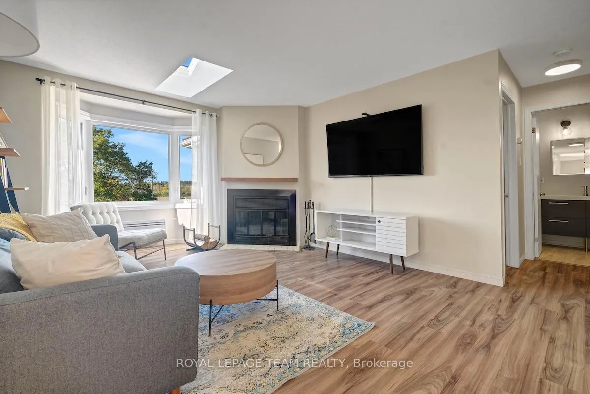 Photo 11 of Unit 2, 2 Stonebank Crescent, Ottawa, Westcliffe Estates — HOMEH