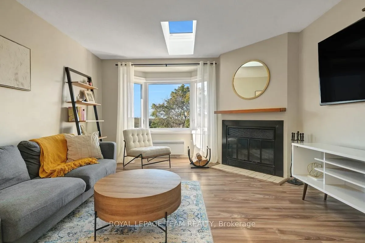 Photo 13 of Unit 2, 2 Stonebank Crescent, Ottawa, Westcliffe Estates — HOMEH