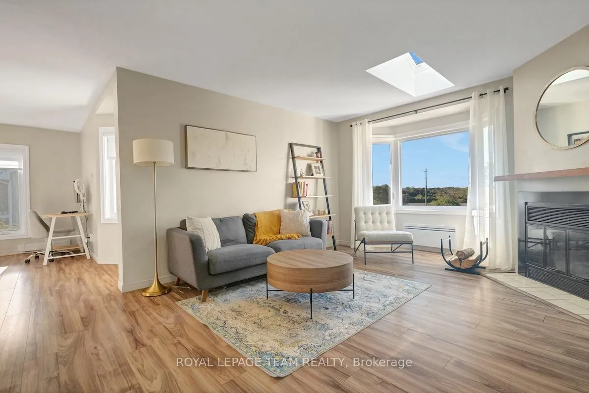 Photo 14 of Unit 2, 2 Stonebank Crescent, Ottawa, Westcliffe Estates — HOMEH