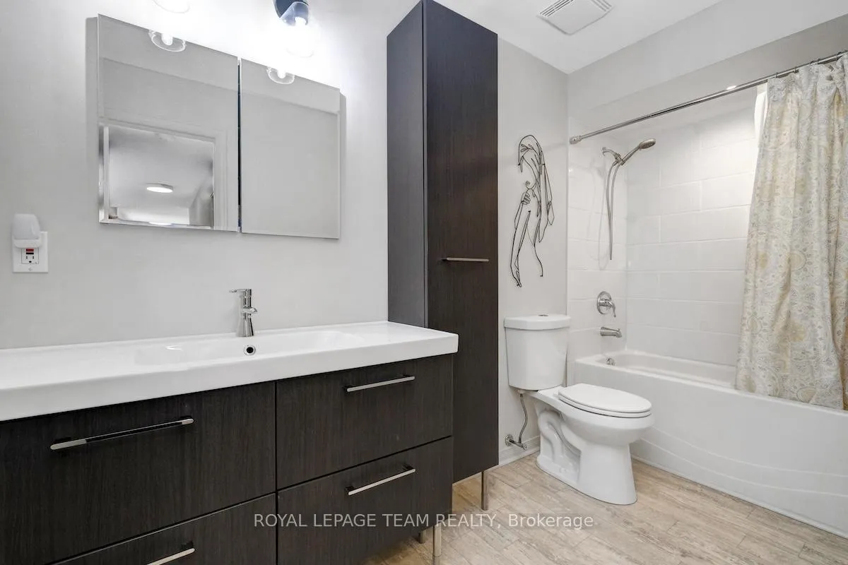 Photo 21 of Unit 2, 2 Stonebank Crescent, Ottawa, Westcliffe Estates — HOMEH