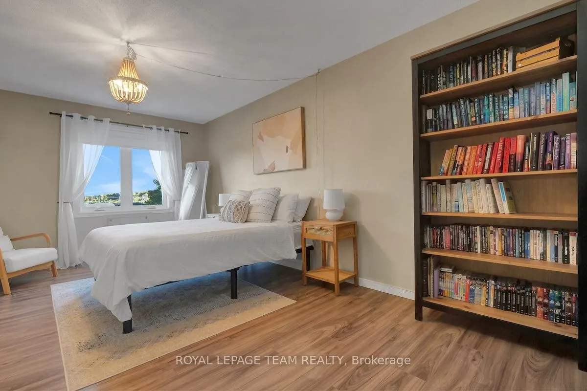 Photo 24 of Unit 2, 2 Stonebank Crescent, Ottawa, Westcliffe Estates — HOMEH