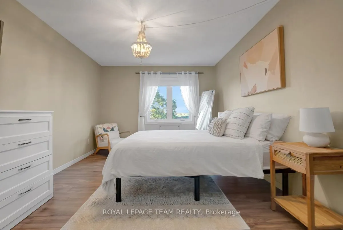 Photo 25 of Unit 2, 2 Stonebank Crescent, Ottawa, Westcliffe Estates — HOMEH