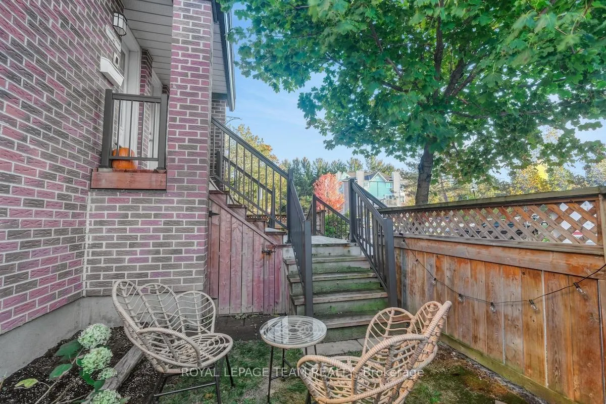 Photo 29 of Unit 2, 2 Stonebank Crescent, Ottawa, Westcliffe Estates — HOMEH