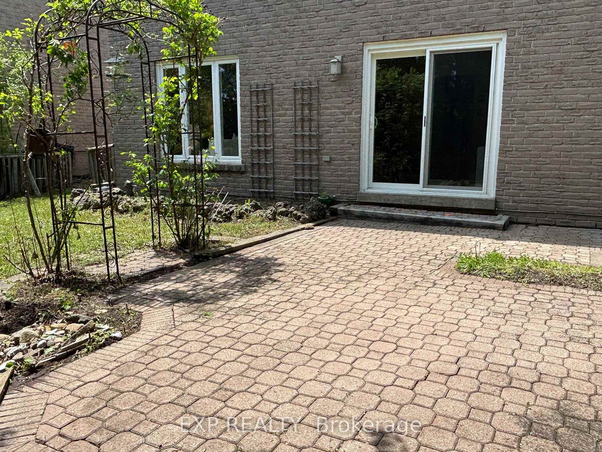 Photo 6 of 19 Kenscott Road, Scarborough, Rouge — HOMEH