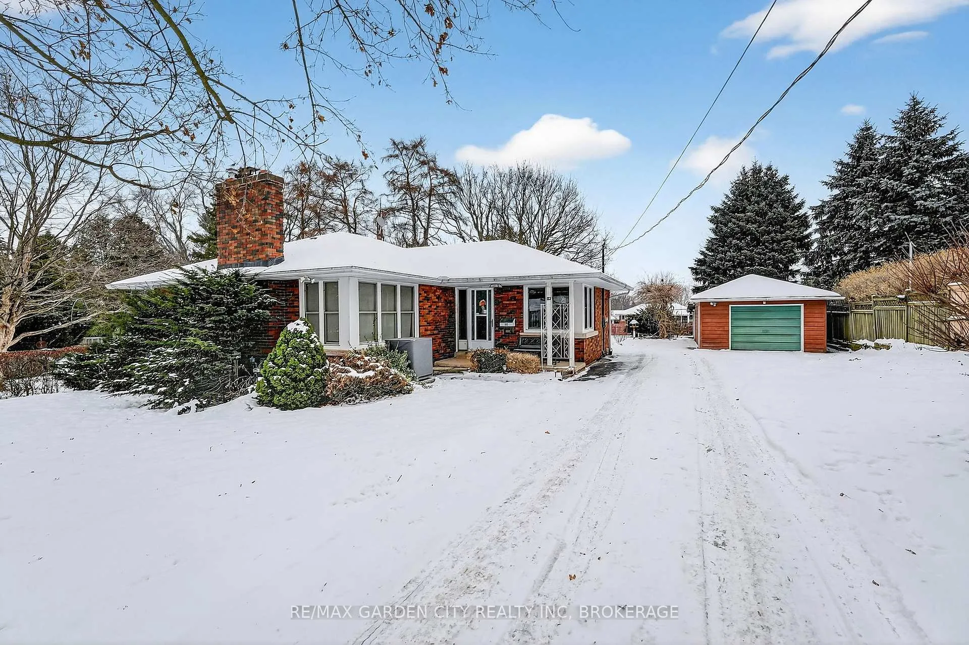 Photo 1 of 13 Chestnut Street, Pelham, Fonthill — HOMEH