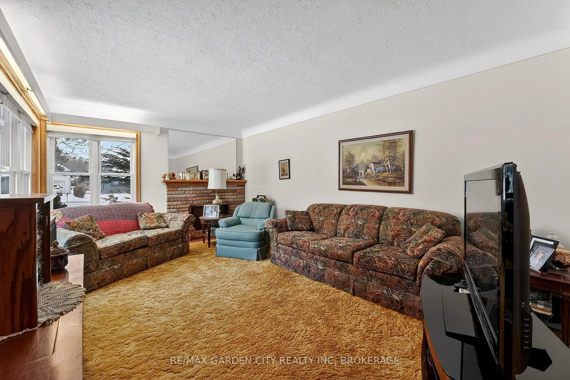 Photo 7 of 13 Chestnut Street, Pelham, Fonthill — HOMEH