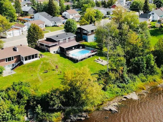 Photo 38 of 17 A Park Crescent, Kapuskasing — HOMEH