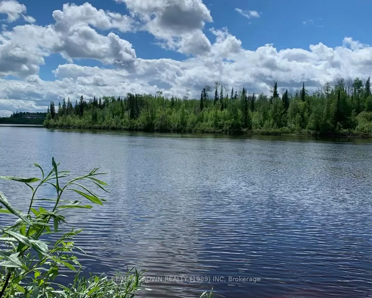 Photo 43 of 17 A Park Crescent, Kapuskasing — HOMEH