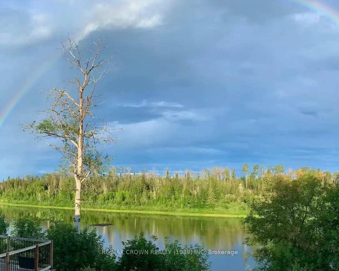 Photo 45 of 17 A Park Crescent, Kapuskasing — HOMEH