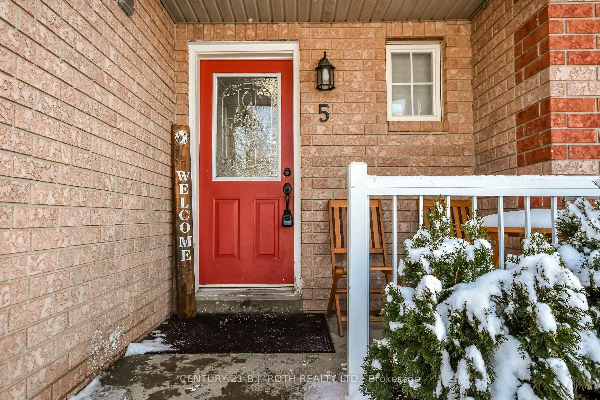 Photo 2 of 5 Black Cherry Crescent, Barrie, Holly — HOMEH
