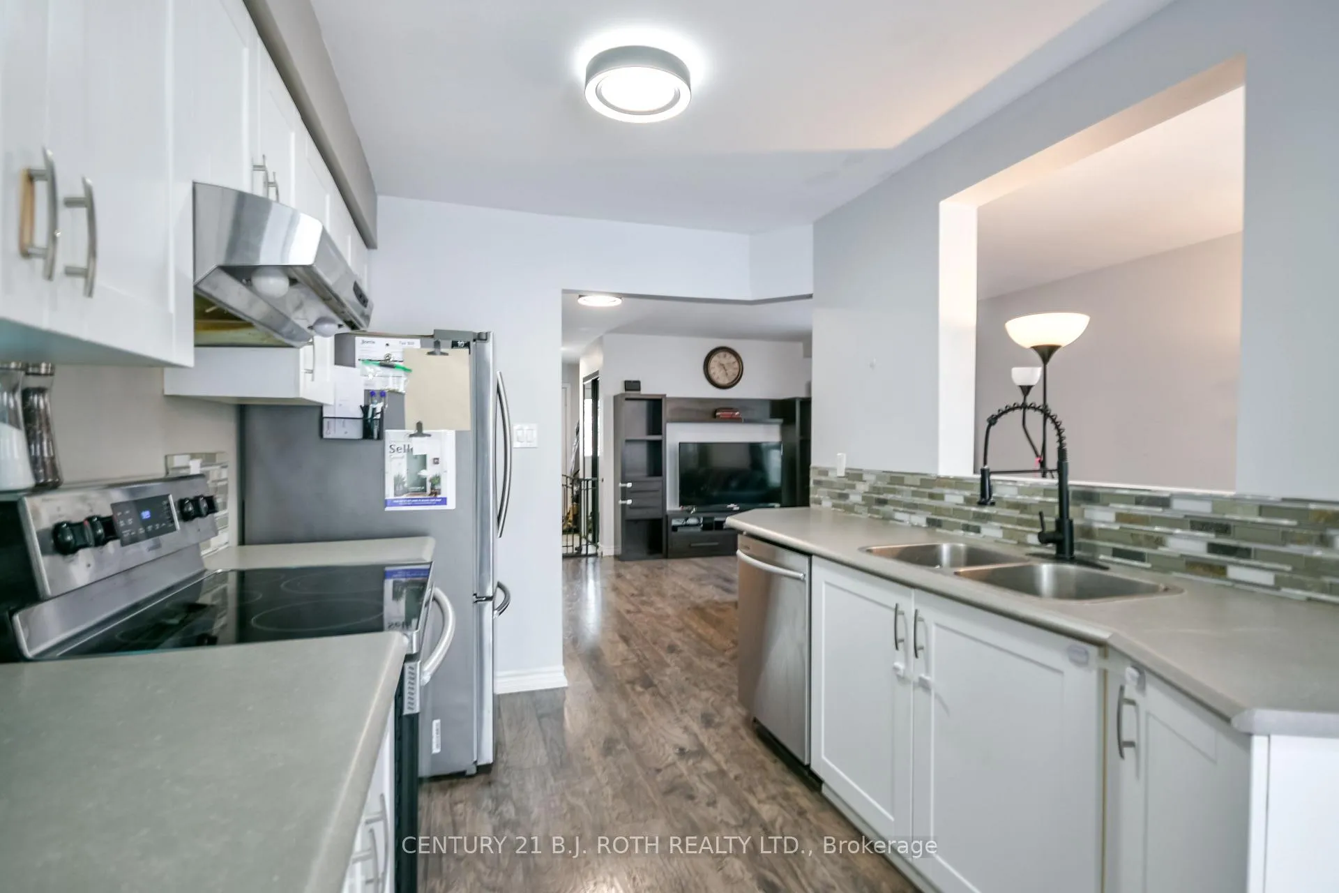 Photo 9 of 5 Black Cherry Crescent, Barrie, Holly — HOMEH