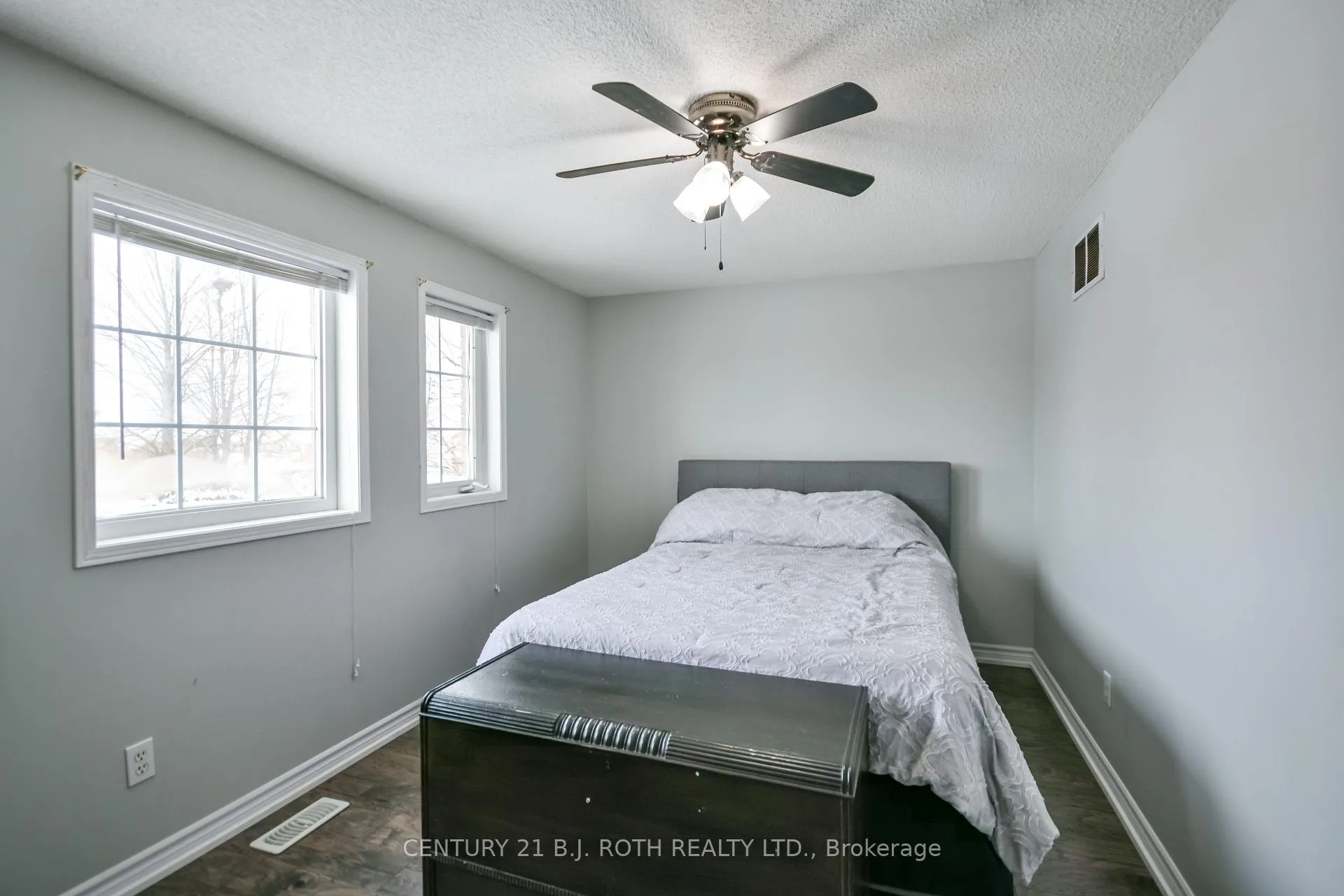 Photo 17 of 5 Black Cherry Crescent, Barrie, Holly — HOMEH