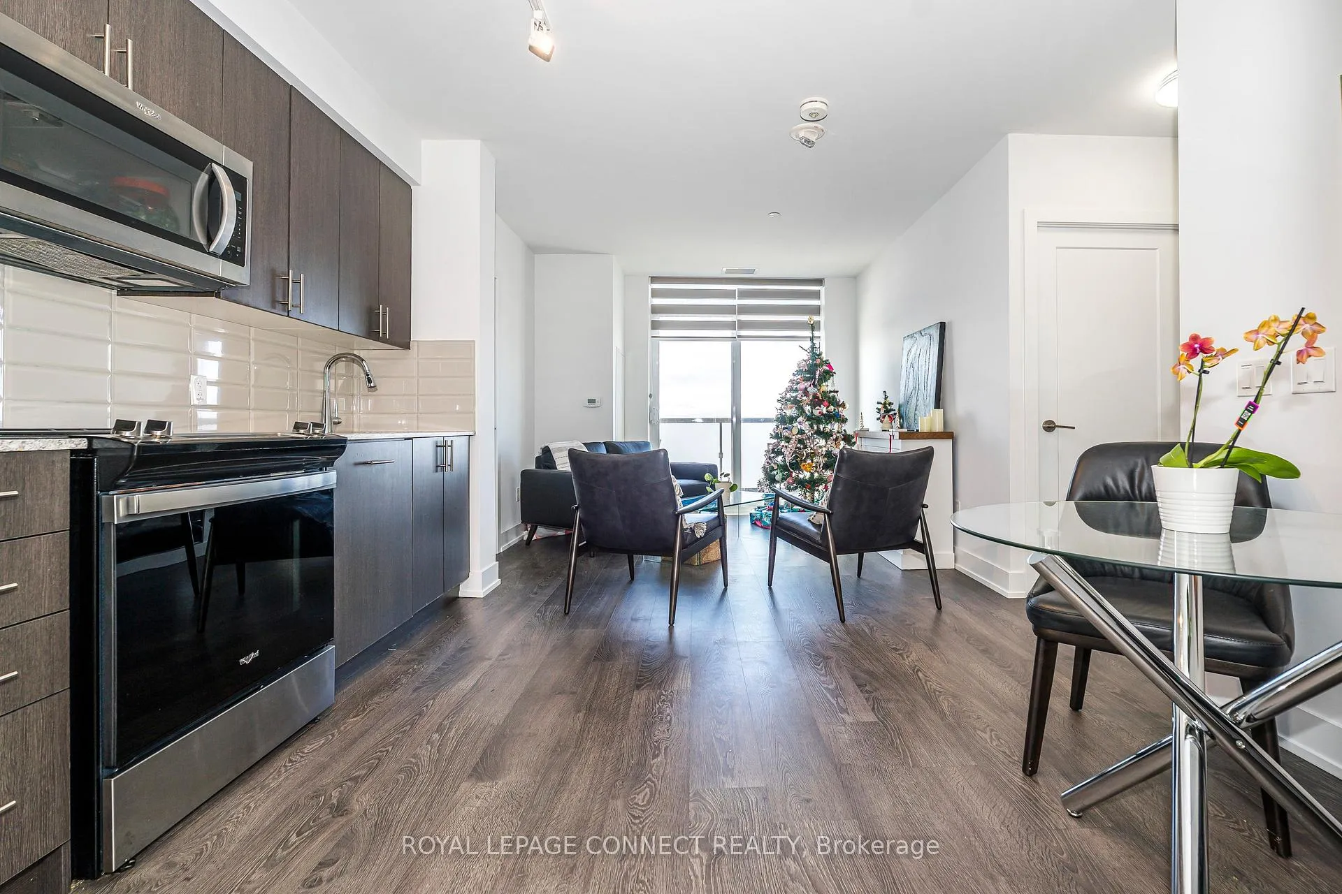 Photo 11 of Unit 718, 2550 Simcoe Street N, Oshawa, Windfields — HOMEH