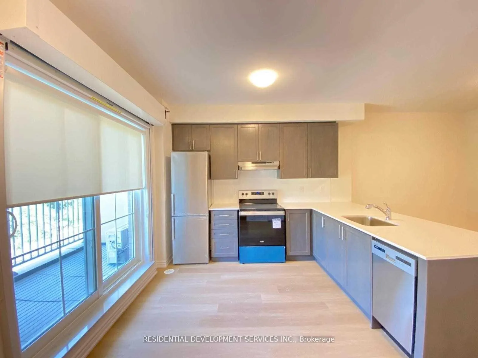 Photo 2 of Unit 7, 465 Beresford Path, Oshawa, Central — HOMEH