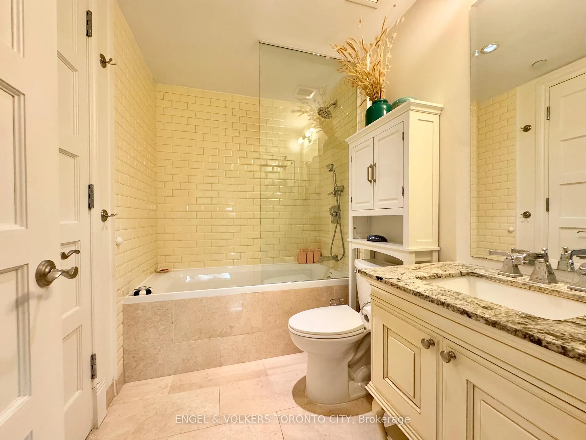 Photo 24 of Unit 525, 22 Leader Lane, Toronto, Church-Yonge Corridor — HOMEH