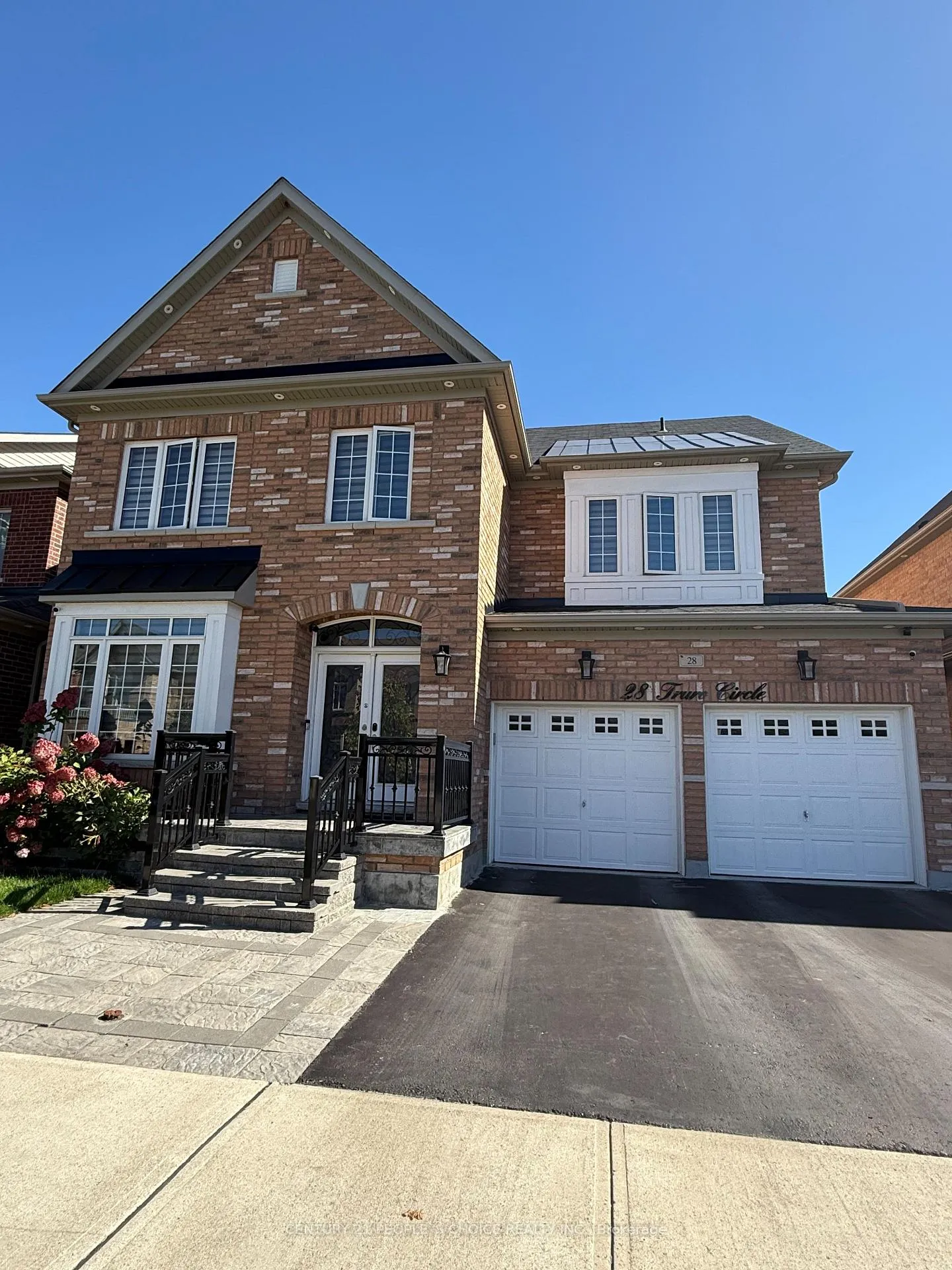 Front of 28 Truro Circle