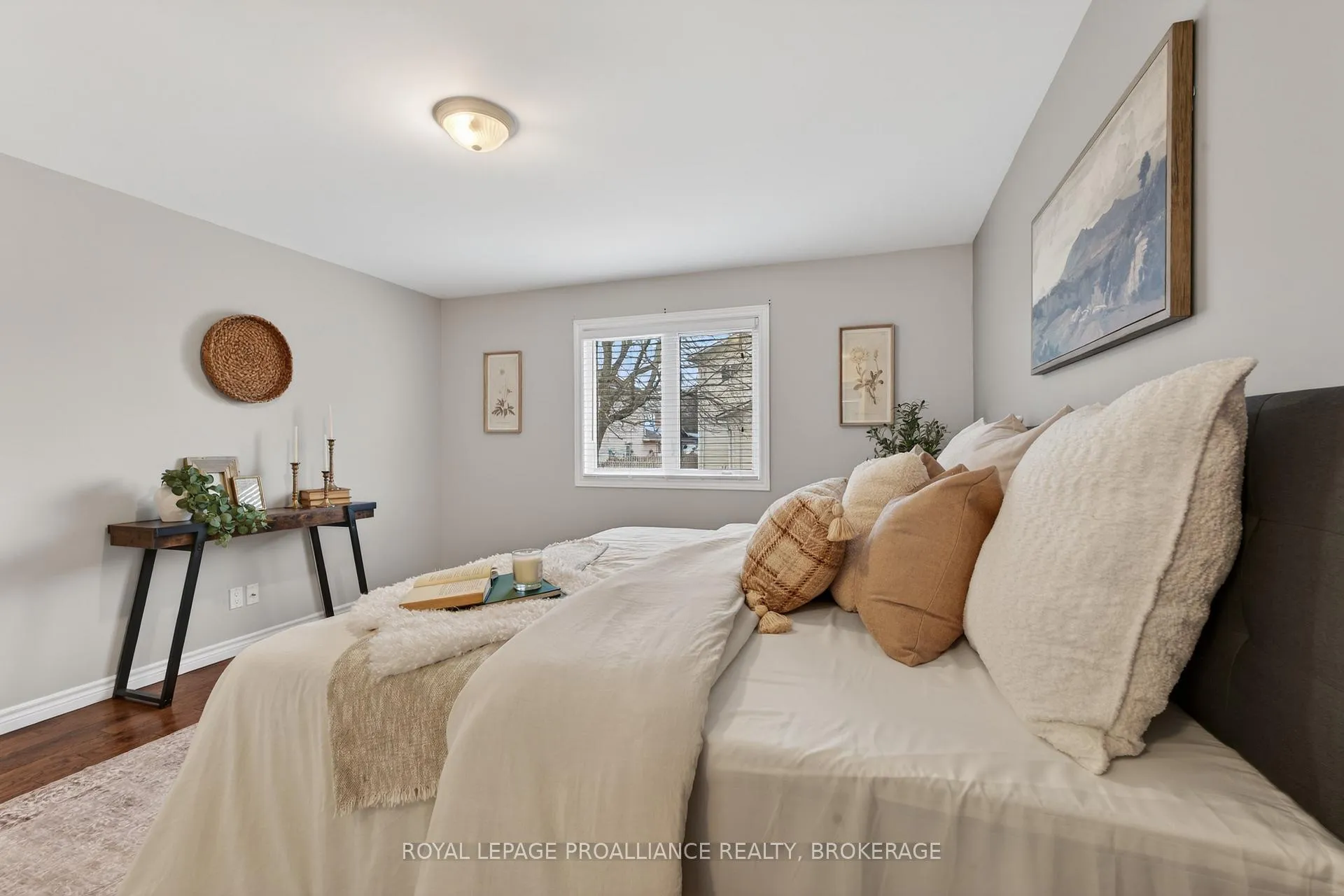 Photo 19 of 112 Maplecroft Court, Gananoque — HOMEH