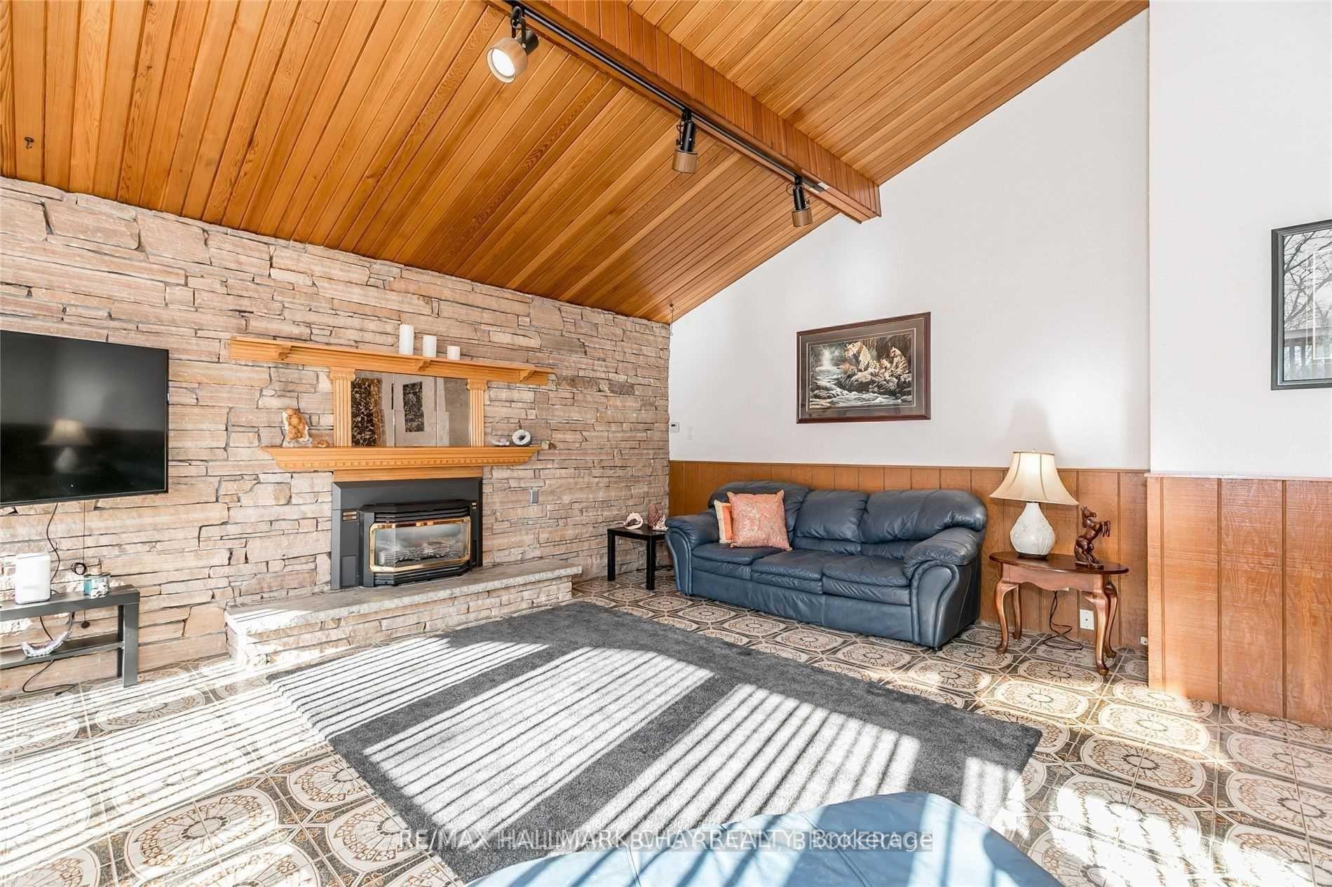 Photo 10 of 206 Park Road, Tiny, Rural Tiny — HOMEH
