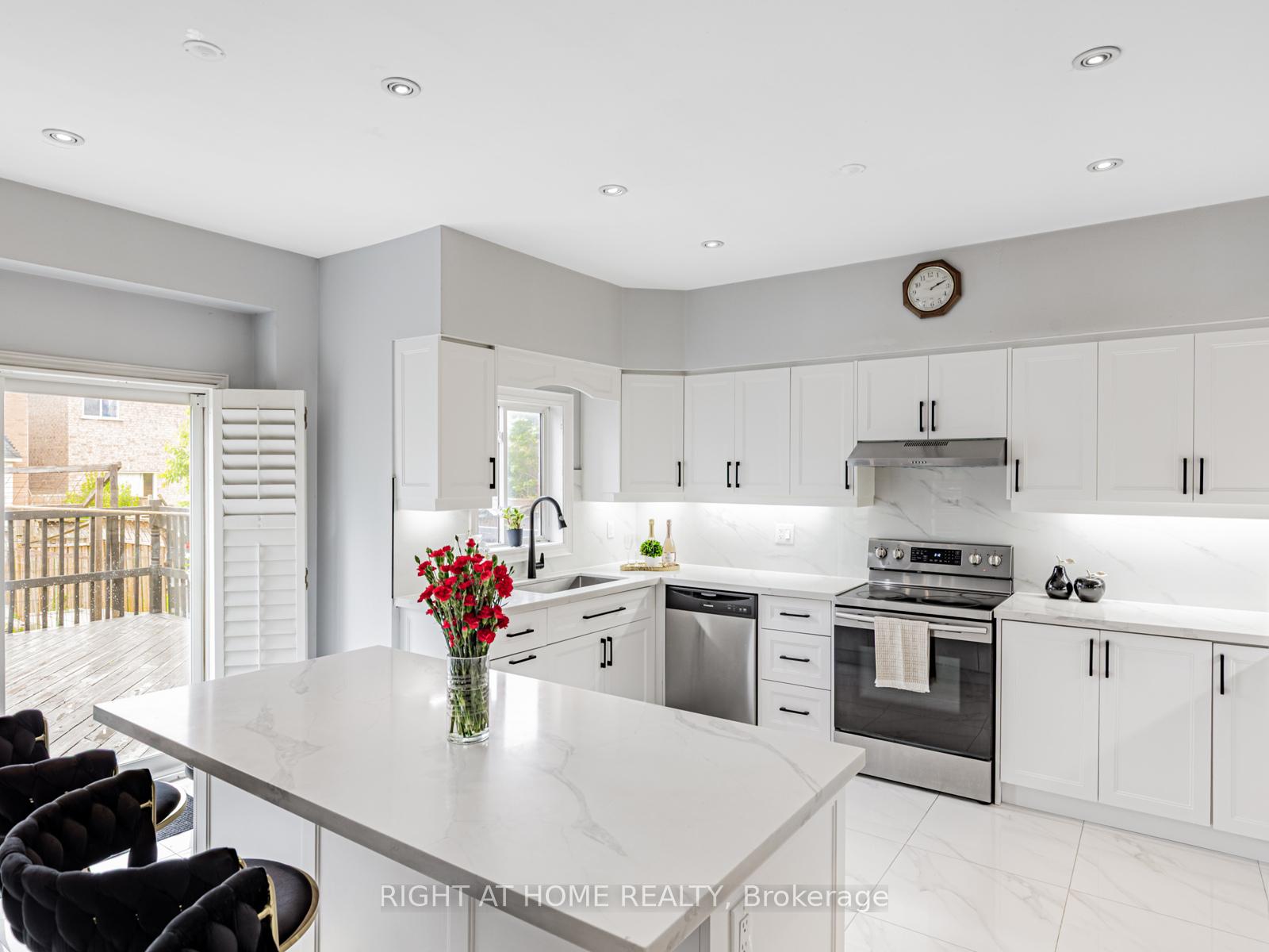 Photo 12 of 34 Loggerhead Grove, Scarborough, Rouge — HOMEH