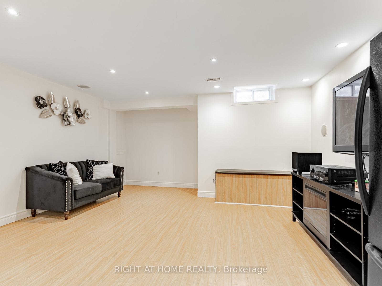 Photo 32 of 34 Loggerhead Grove, Scarborough, Rouge — HOMEH