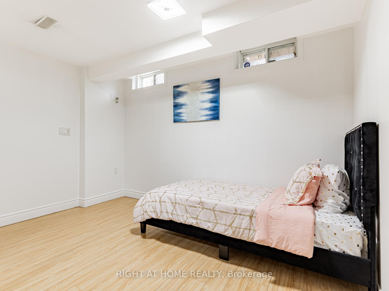 Photo 33 of 34 Loggerhead Grove, Scarborough, Rouge — HOMEH