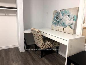 Front of Unit 3/Floor, 524 Bathurst Street