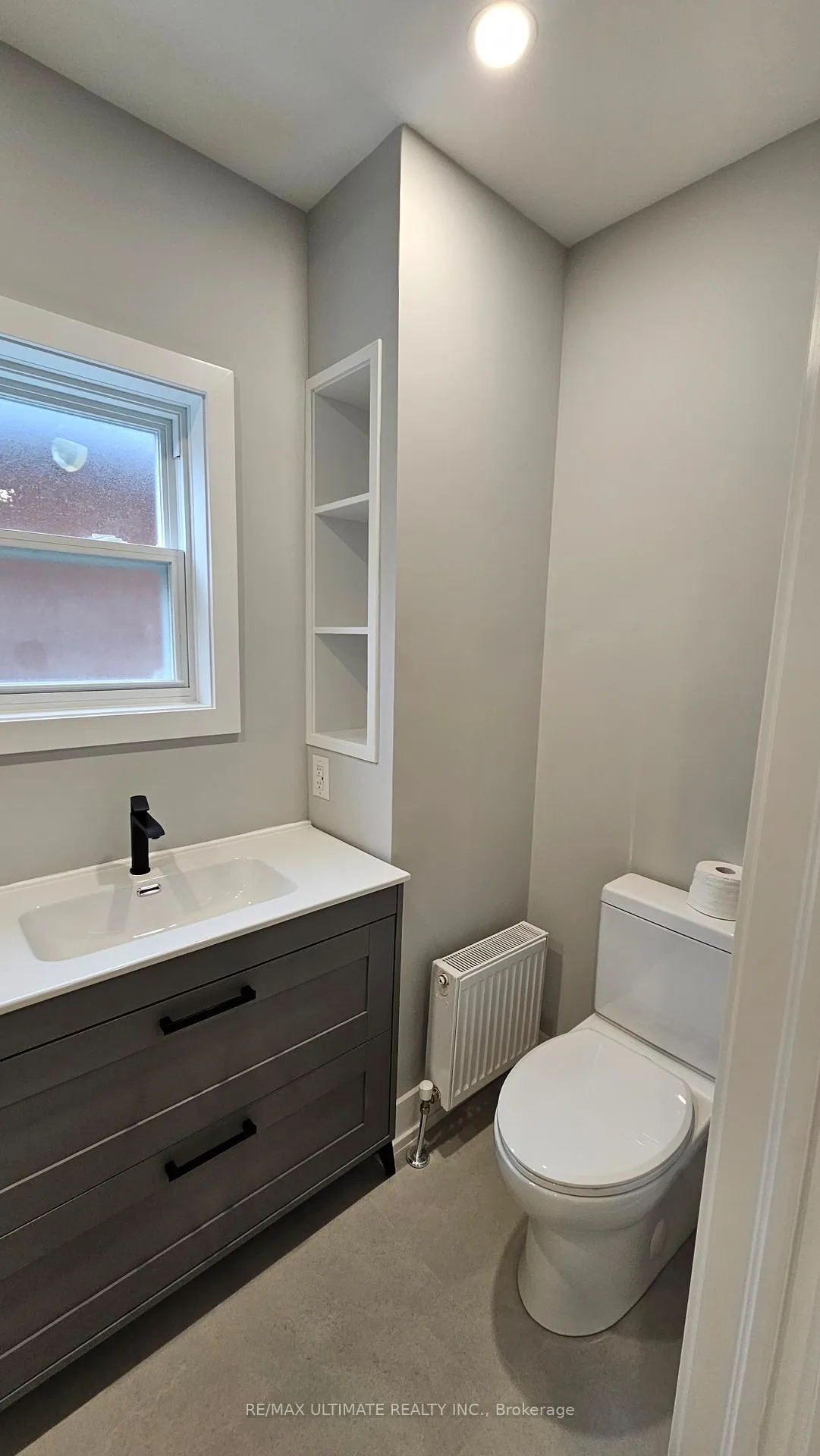 Photo 6 of Unit Main Floor, 351 Blackthorn Avenue, Toronto, Keelesdale-Eglinton West — HOMEH