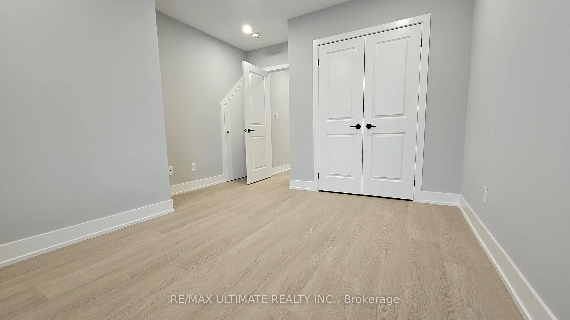Photo 9 of Unit Main Floor, 351 Blackthorn Avenue, Toronto, Keelesdale-Eglinton West — HOMEH