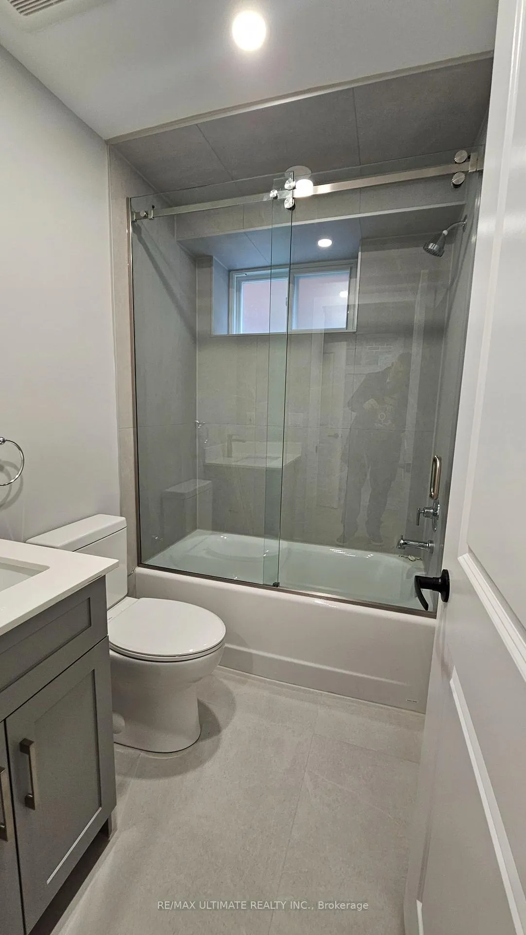 Photo 13 of Unit Main Floor, 351 Blackthorn Avenue, Toronto, Keelesdale-Eglinton West — HOMEH