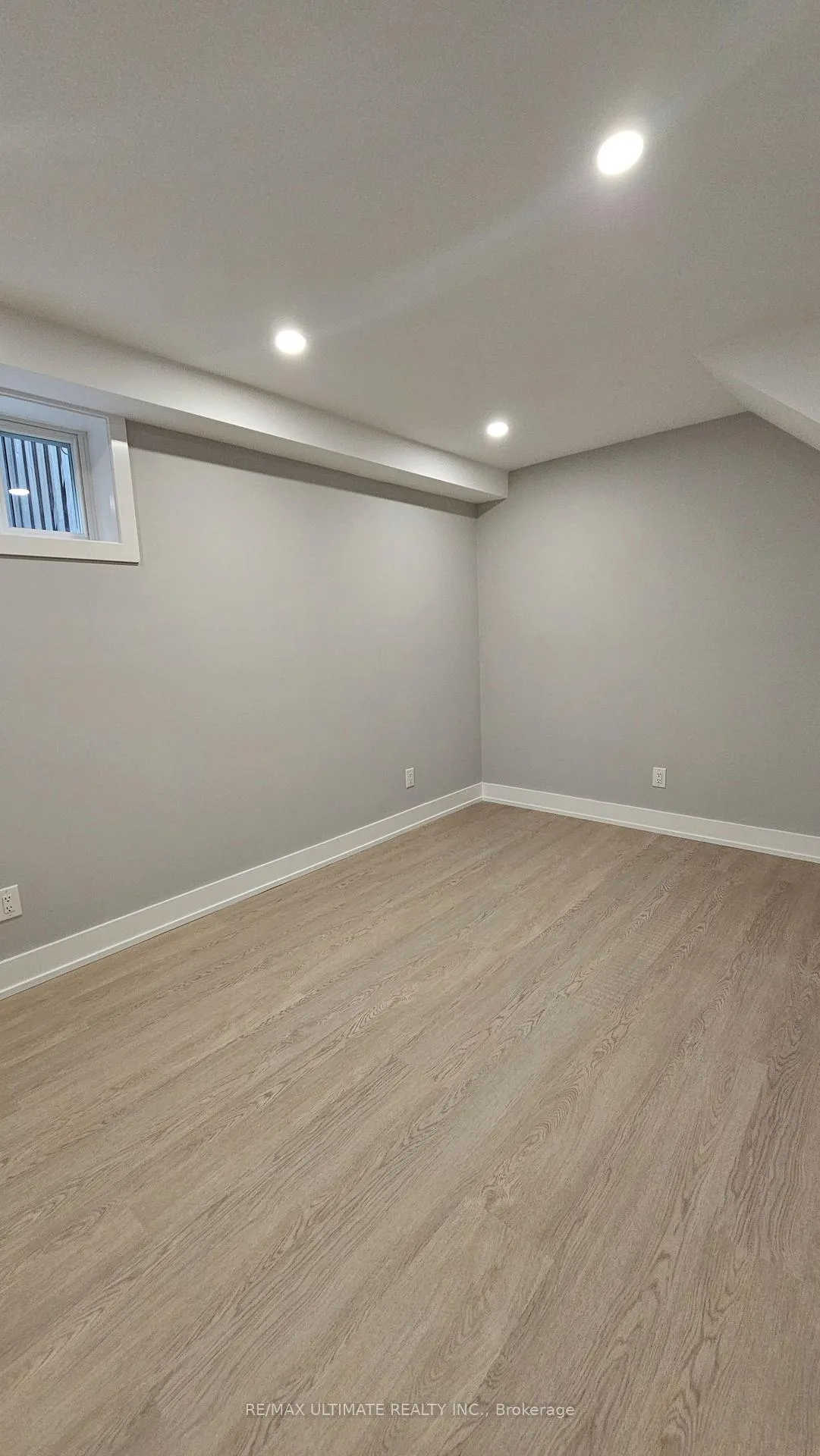 Photo 14 of Unit Main Floor, 351 Blackthorn Avenue, Toronto, Keelesdale-Eglinton West — HOMEH