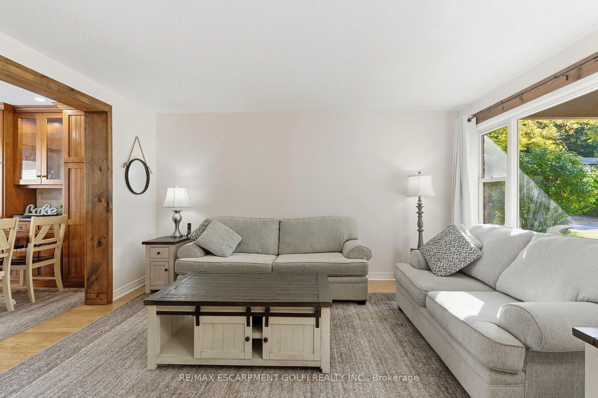 Photo 5 of 23 Glengrove Avenue, Grimsby, Grimsby Beach — HOMEH