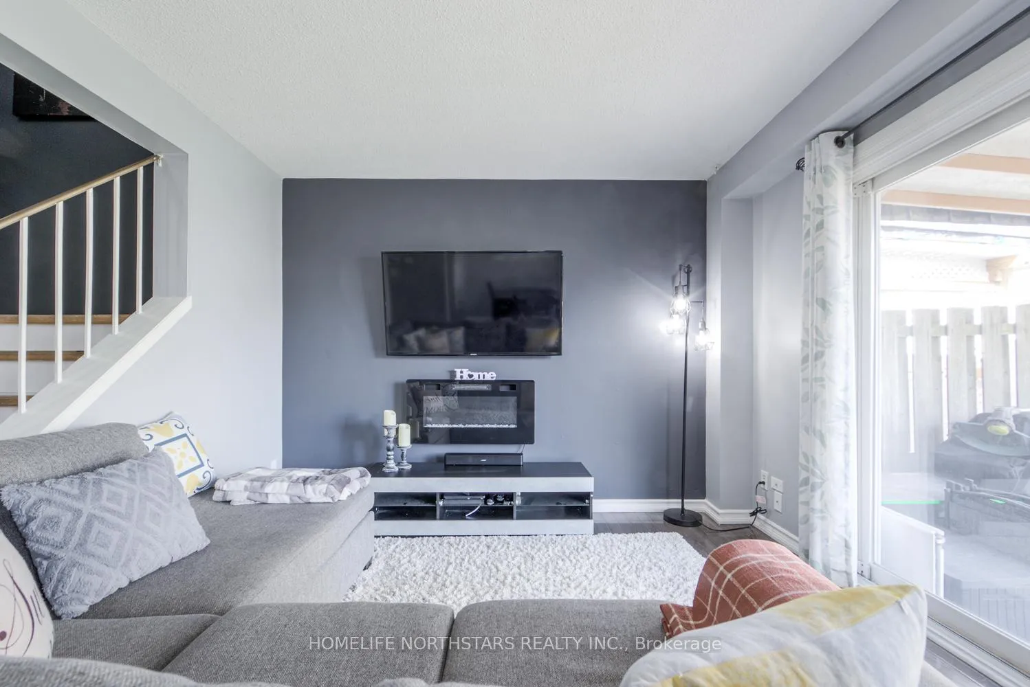 Photo 9 of 47 Hindquarter Court, Brampton, Central Park — HOMEH