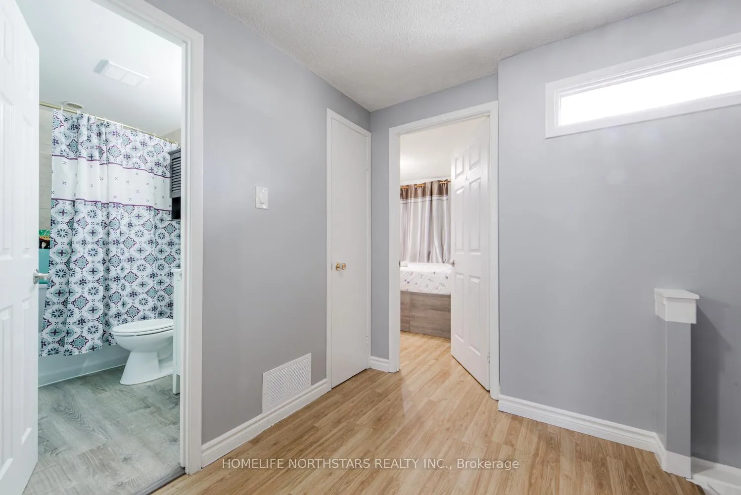 Photo 24 of 47 Hindquarter Court, Brampton, Central Park — HOMEH
