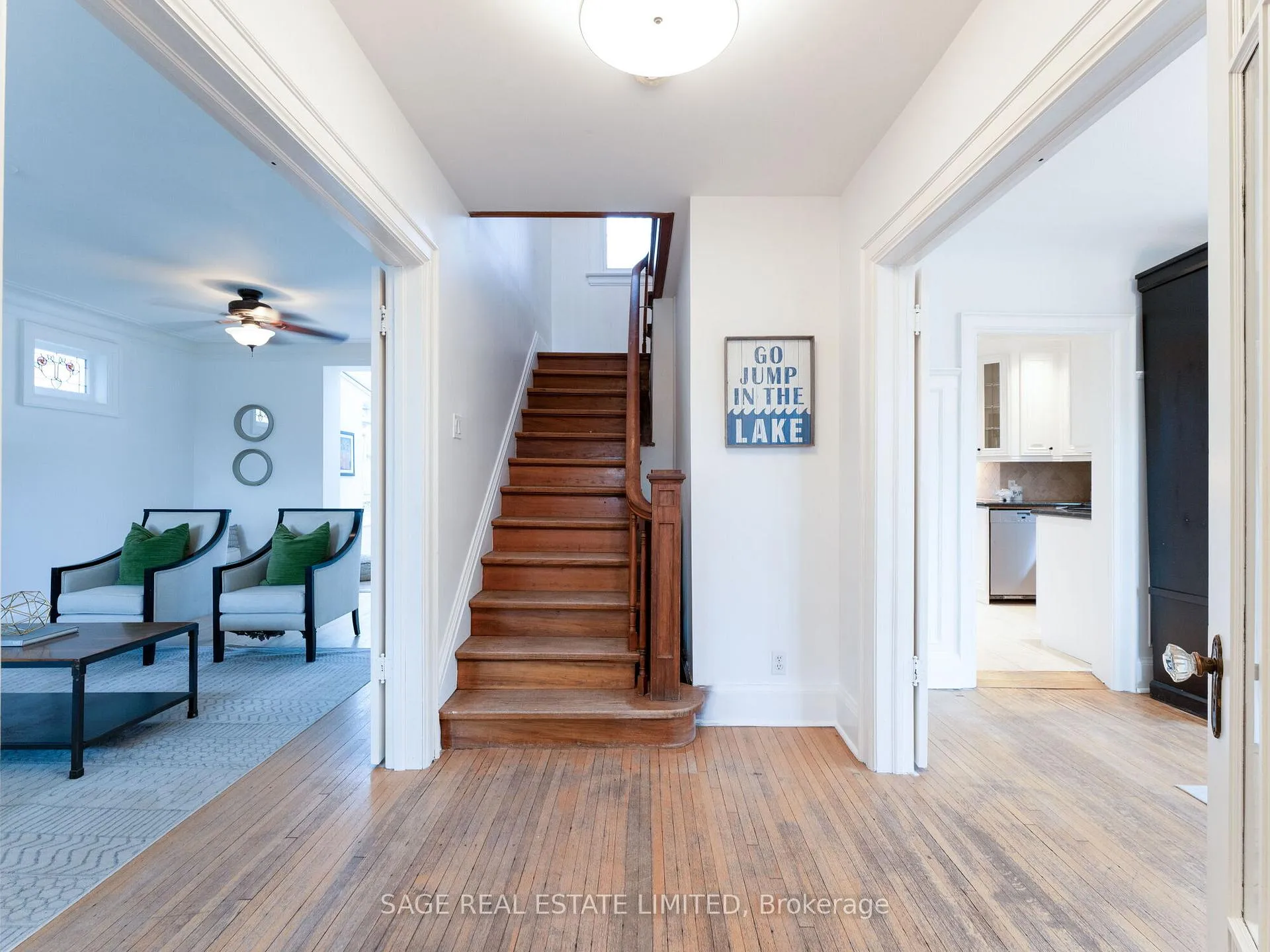 Photo 2 of 252 Glen Manor Drive W, Toronto, The Beaches — HOMEH
