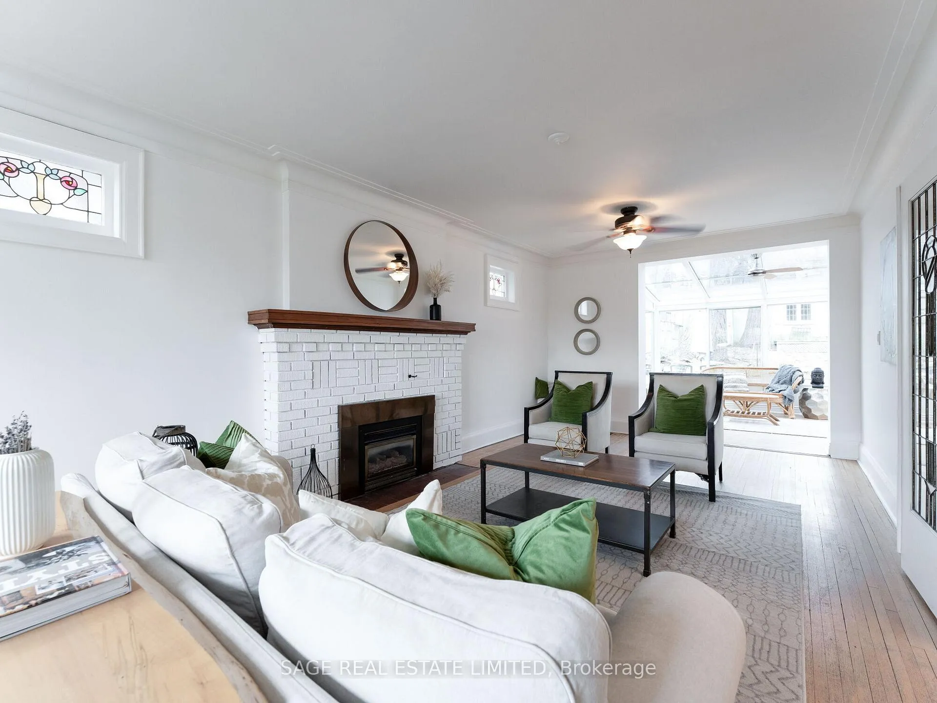 Photo 4 of 252 Glen Manor Drive W, Toronto, The Beaches — HOMEH