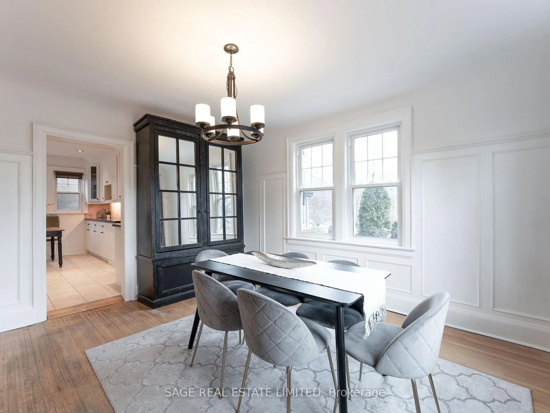 Photo 16 of 252 Glen Manor Drive W, Toronto, The Beaches — HOMEH