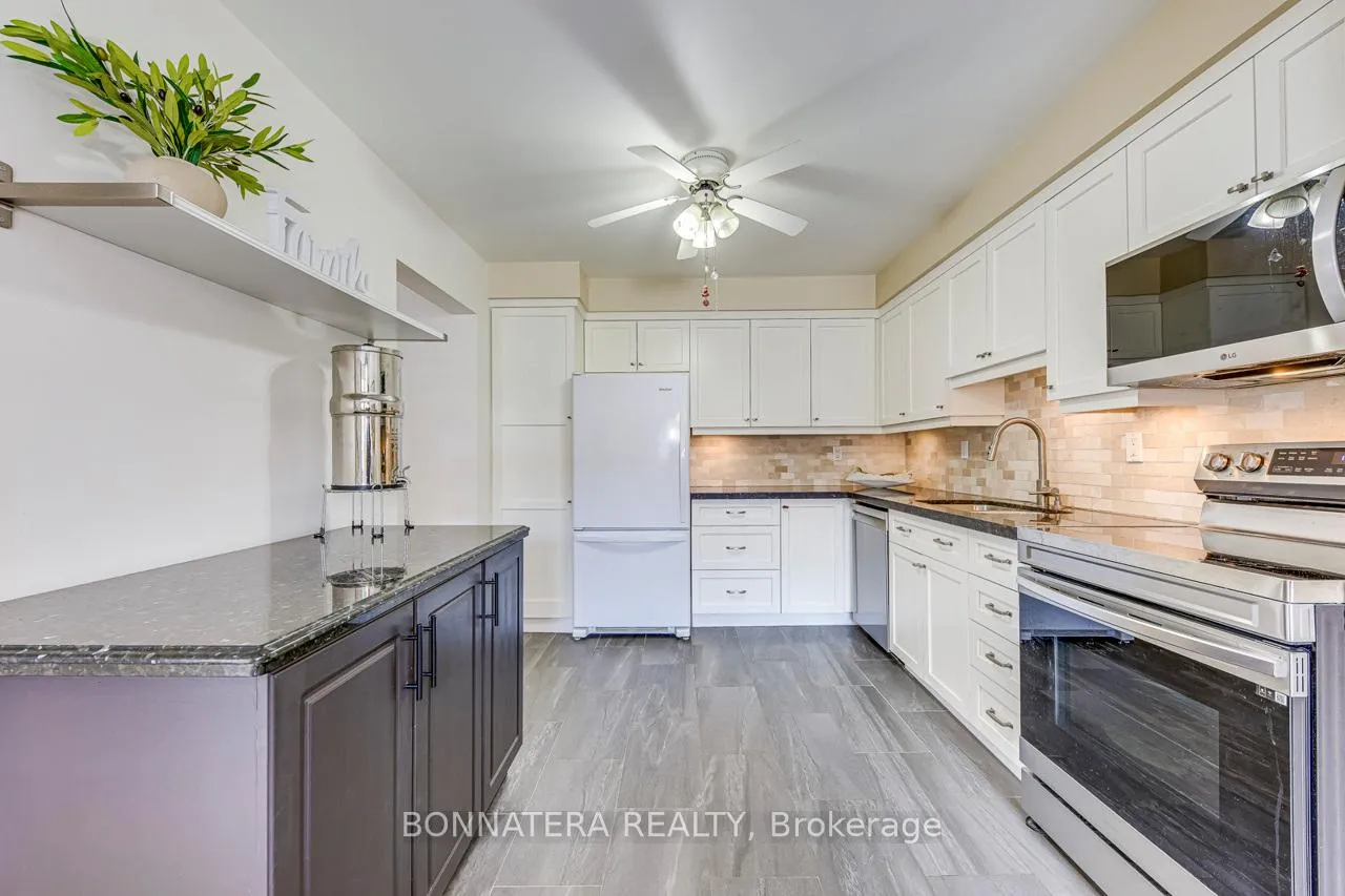Photo 8 of Unit 9, 318 Laurier Avenue, Milton, Old Milton — HOMEH