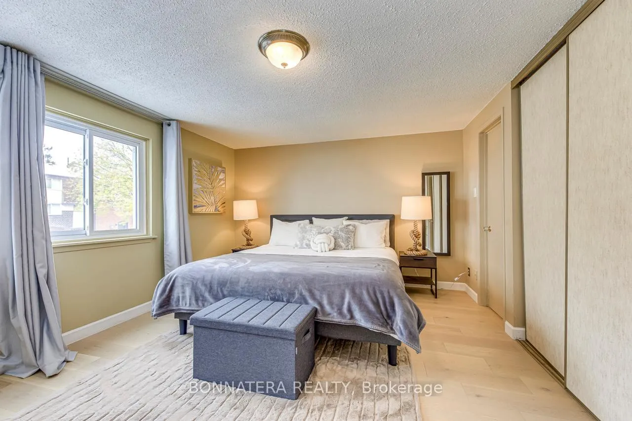 Photo 12 of Unit 9, 318 Laurier Avenue, Milton, Old Milton — HOMEH